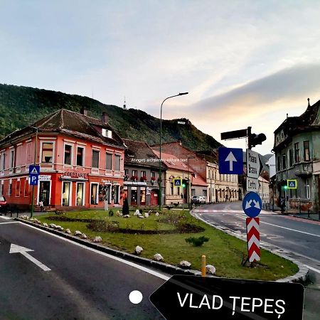 Old City Romantic Studio Brasov Luaran gambar