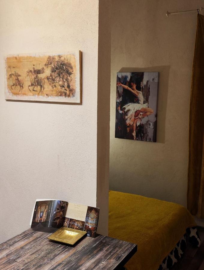 Old City Romantic Studio Brasov Luaran gambar